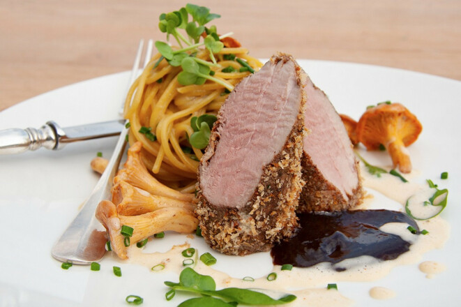 Hopfenschwein im Gasthaus Spitzer in Osterwaal bei Au i.d. Hallertau