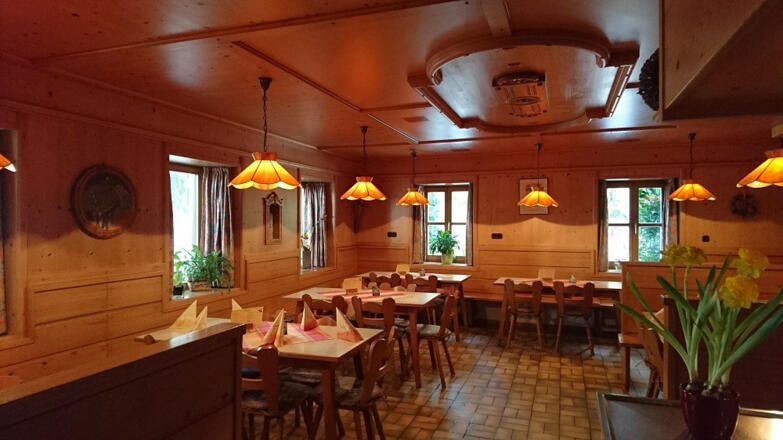 Gaststube des Fischerhofs Fahrenzhausen