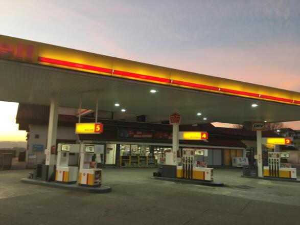 Tankstelle