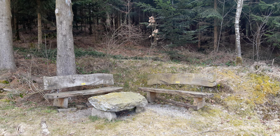 Kleine Rast mit Blick auf Sternstein und Viehberg