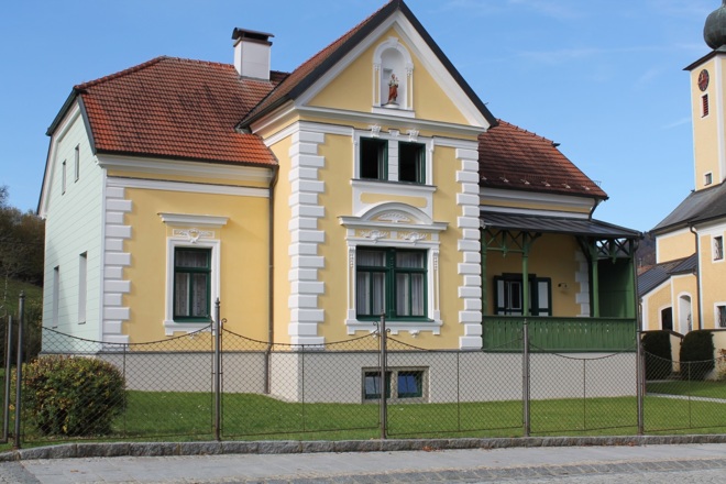 Pfarrhof Wesenufer