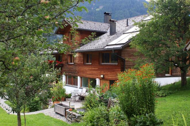 Aussen Sommer seitlich