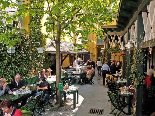 Gastgarten Wirtshaus zur Bums\u00b4n
