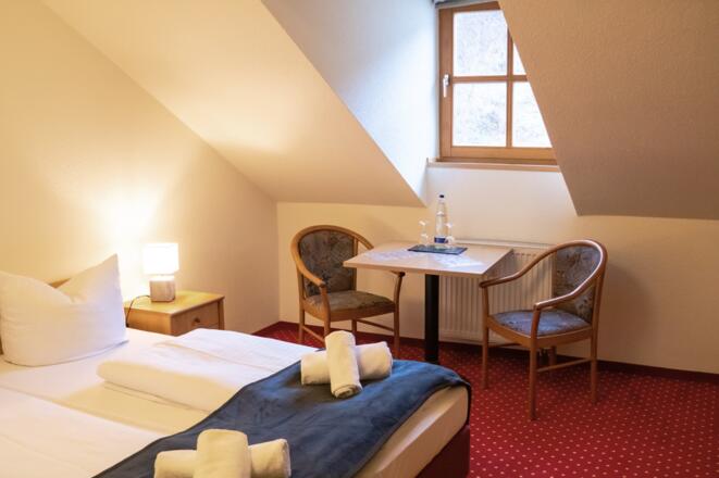 doppelzimmer-am-donauradweg-passau-wien-phi00092-2