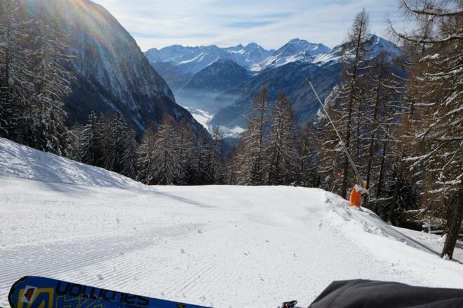 Blick ins Ötztal vom Skigebiet Hochoetz