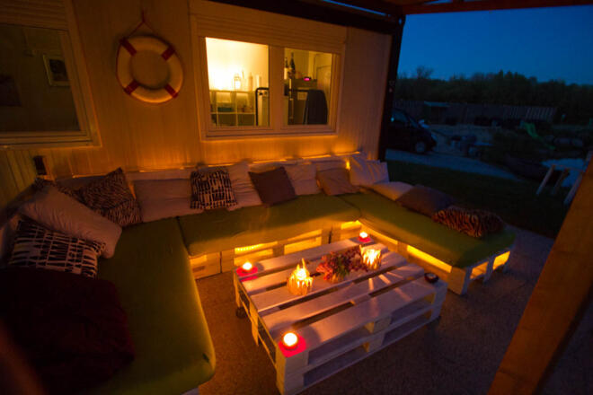 Gemütliche Sitzlounge abends