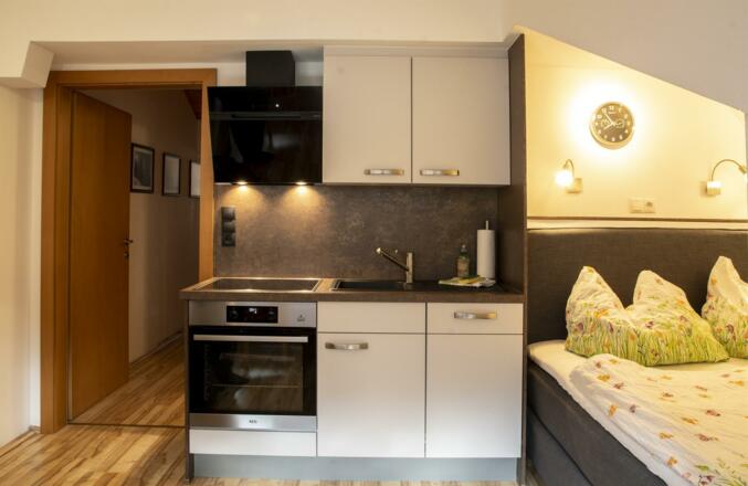 Appartemten Ötztal-Blick Wohnküche m. Boxspringb.