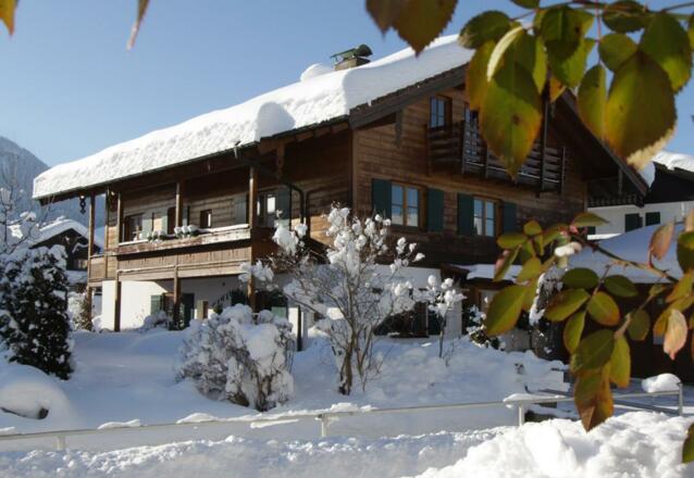 Hausansicht Winter