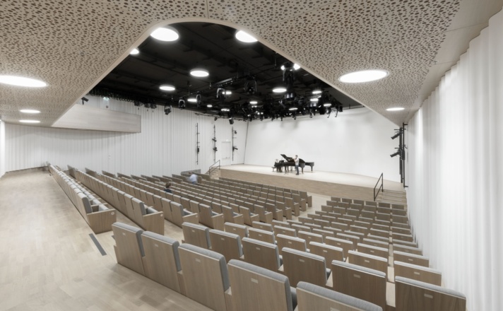 Großer Saal der Bruckneruniversität