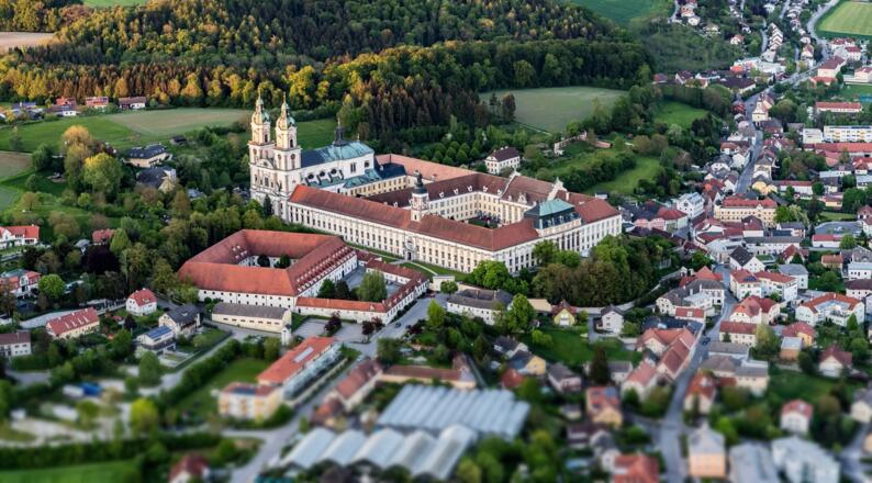 StiftStFlorian_Luftaufnahme%c2%a9Werner-Kerschbaummayr