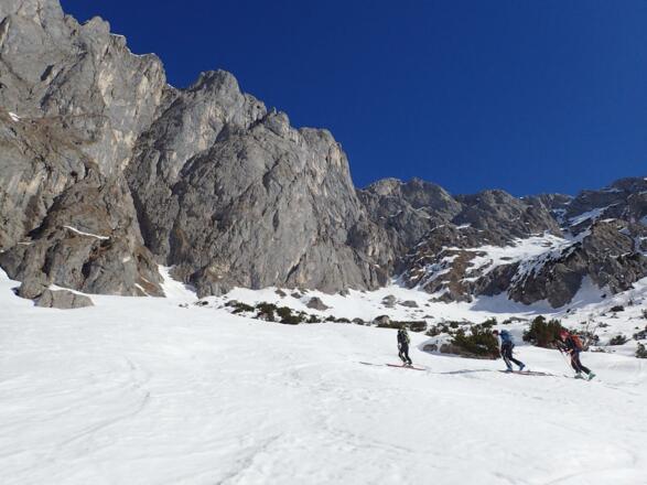 Sicherer Aufstieg bei Firn