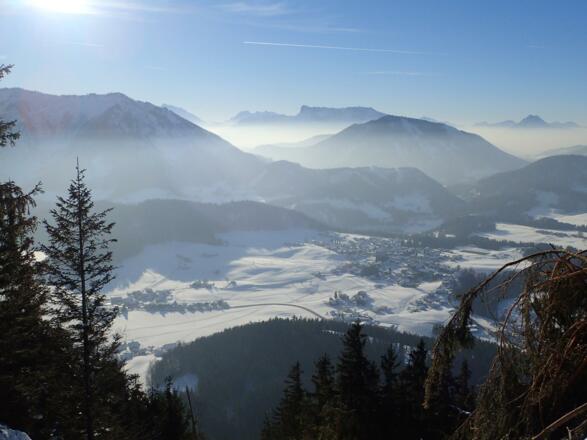 Vom Ende der Forststraße hat man einen schönen Ausblick über Faistenau