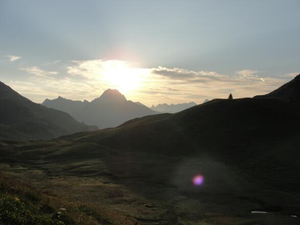 Sonnenaufgang an der Biberacher Hütte.