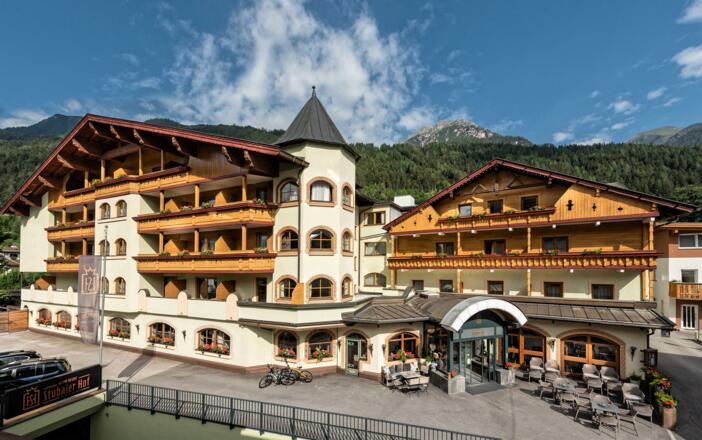 061-Stubaierhof-Hotelansicht Klein