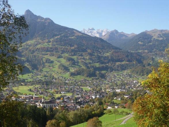 Hochsommer unverbaute Aussicht