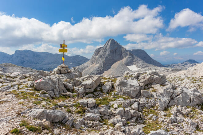 Am Fleischbanksattel (2123 m), im Hintergrund der Temlberg