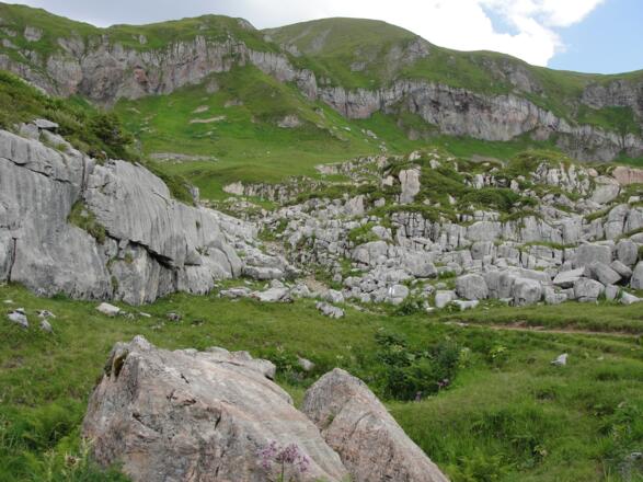 Der Weg durchs steinerne Meer.
