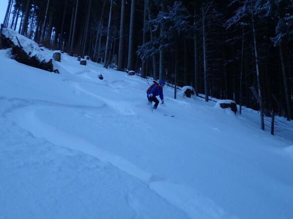 Genußvolle Abfahrt bei gutem Pulverschnee