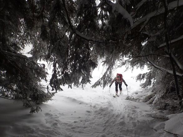Durchschlupf zum Gipfelhang