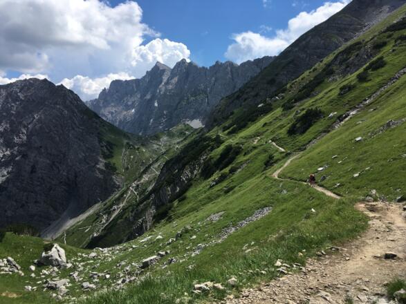 Der Adlerweg zur Lamsenjochhütte. (Etappe 1)