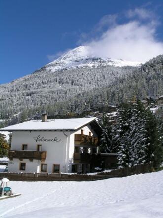 Haus Felsneck im Winter