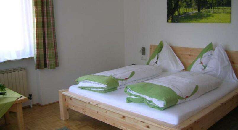 kuchl_hinterkellau_zirbenzimmer2_c-tvbkuchl