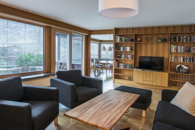 Wohnzimmer mit Blick zum Essbereich