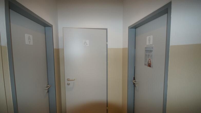 öffentliches WC im Festsaal2