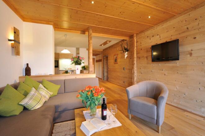 Wohn- Küchenbereich Ferienwohnungen im Ignazhof Bad Wiessee
