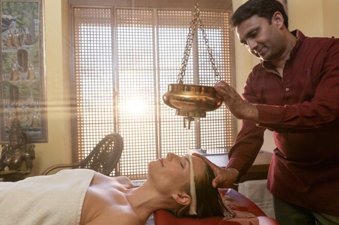 Ayurveda_Shirodhara_Stirnguss