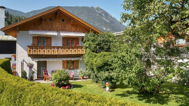 Ferienwohnung Diana Gartenansicht