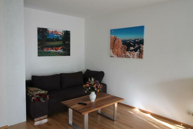 Claudia Sofa_Klein 101116