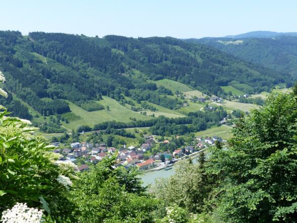 wesenufer-ansicht-von-marsbach