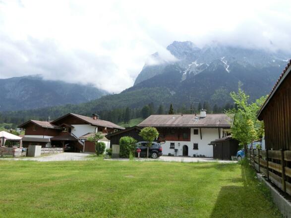 Zufahrt Edelweißweg 7