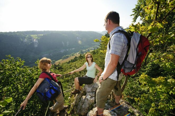 Aussichtspunkt in der "Klamm" mit Blick auf die Burg Prunn in Riedenburg