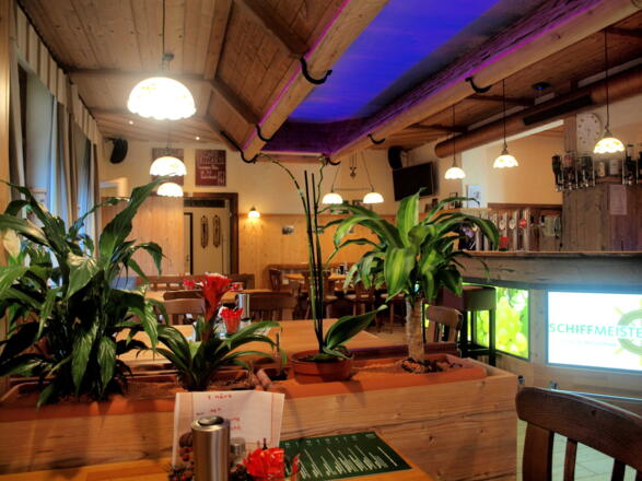 Neue Heurigenstüberl