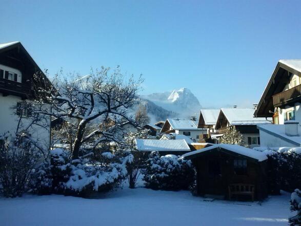 Blick aus dem Frühstücksraum im Winter