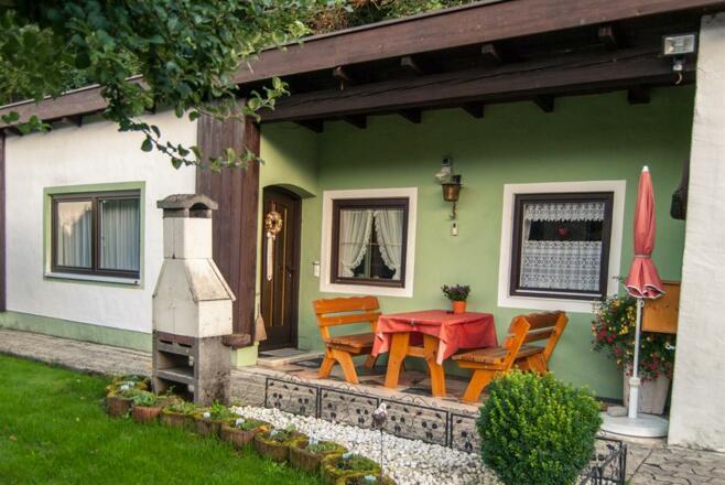 Hausansicht-FH-Sommer