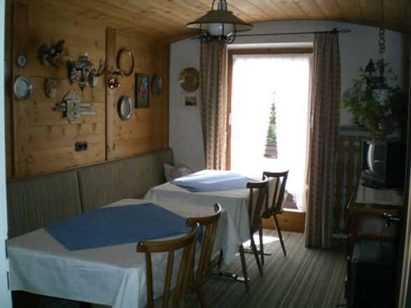 Aufenthalts- und Frühstücksraum