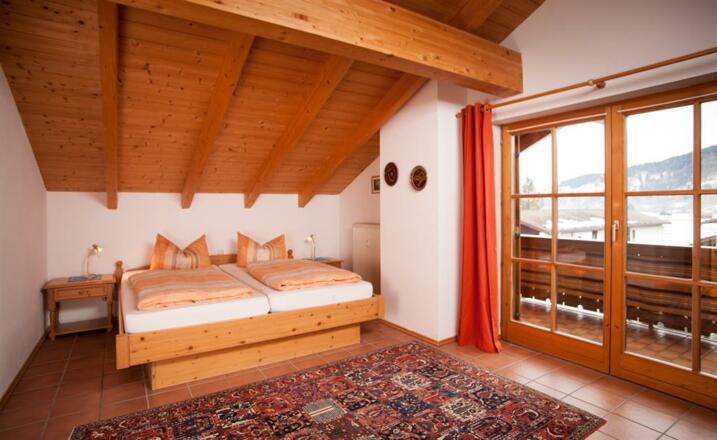 Schlafzimmer Nord- Ostbalkon