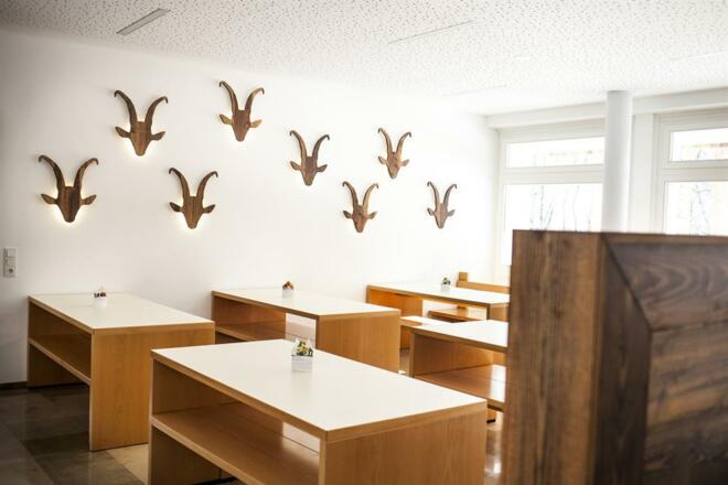 Jugendherberge_Oberammergau_Speisesaal[1]