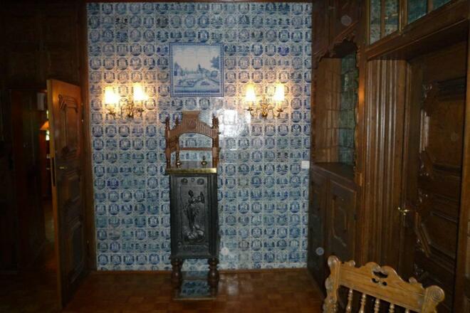 Ofen im Delfter Zimmer