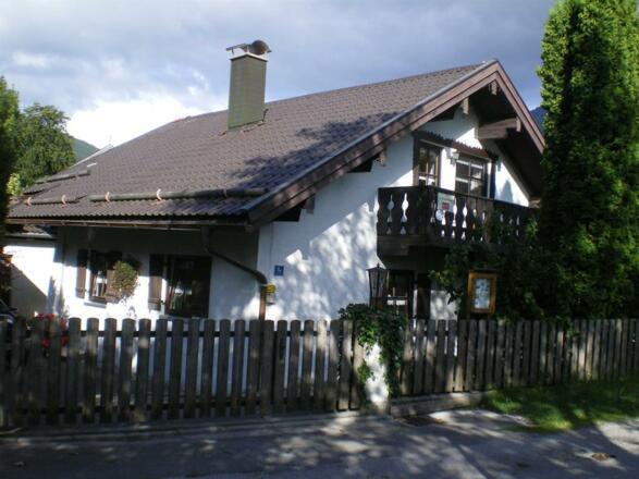 Hausansicht, Ferienwohnung im 1. Stock