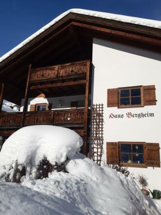 Haus Bergheim im Winter