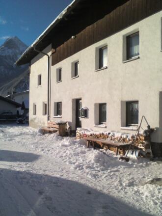 Das Haus im Winter - morgens