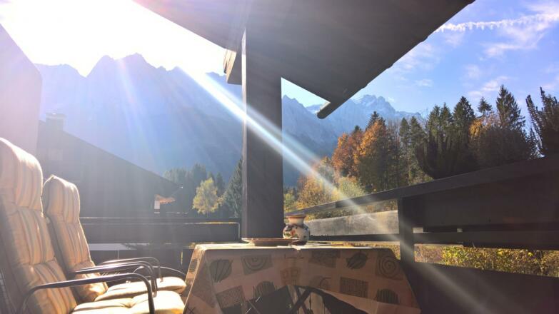Sitzplatz auf dem Balkon