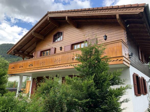 0B8ED3E4-8713-4ACE-B748-747447C0E19B