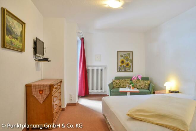 EZ Mit Balkon 1 Stock