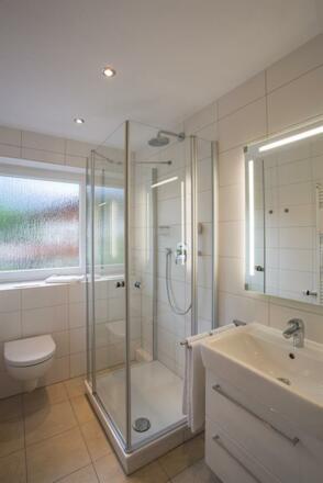 Bad mit Dusche