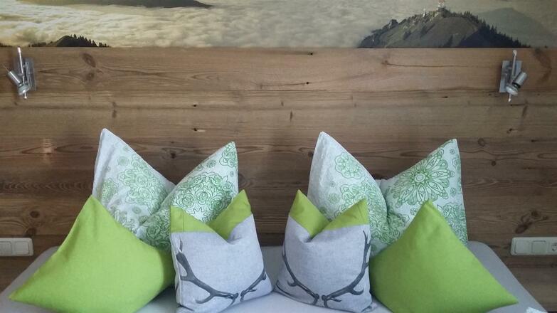 Schlafzimmer Mittagblick